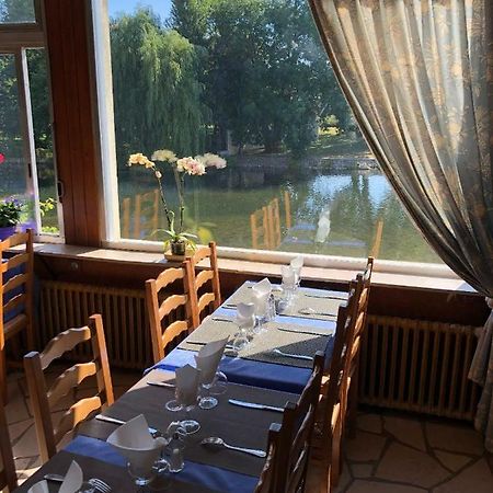 Auberge De La Terrasse Moret-sur-Loing Exterior photo