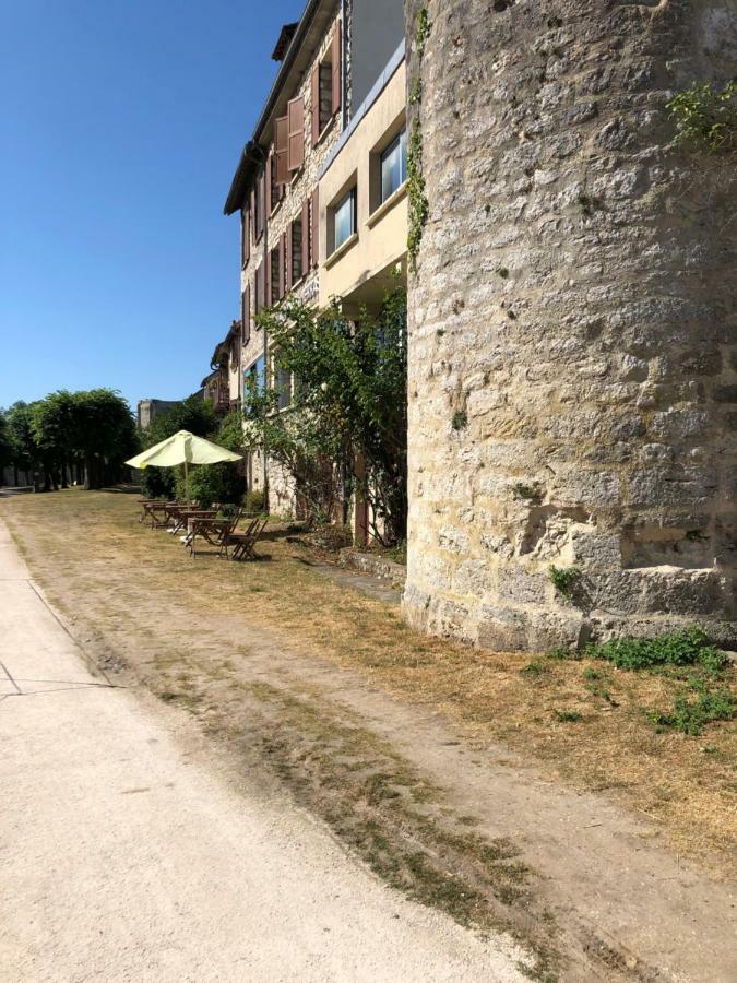 Auberge De La Terrasse Moret-sur-Loing Exterior photo